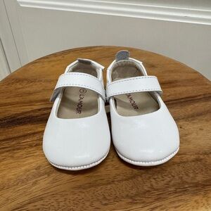 L’Amour White Leather Mary Jane Shoes Size 3 Baby Dress Shoes